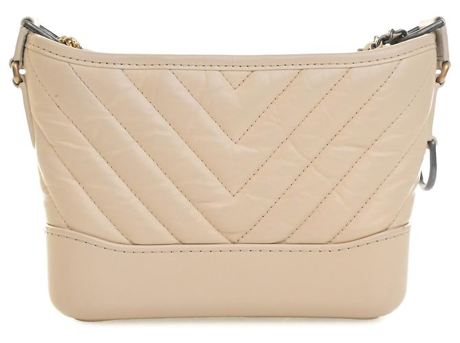Chanel Gabrielle Hobo Small in pelle di vitello invecchiata bianca chevron Bianco Crudo - vista 2