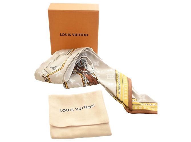 Louis Vuitton Beige Monogram Ultimate Bandeau Silk Scarf - vista 6