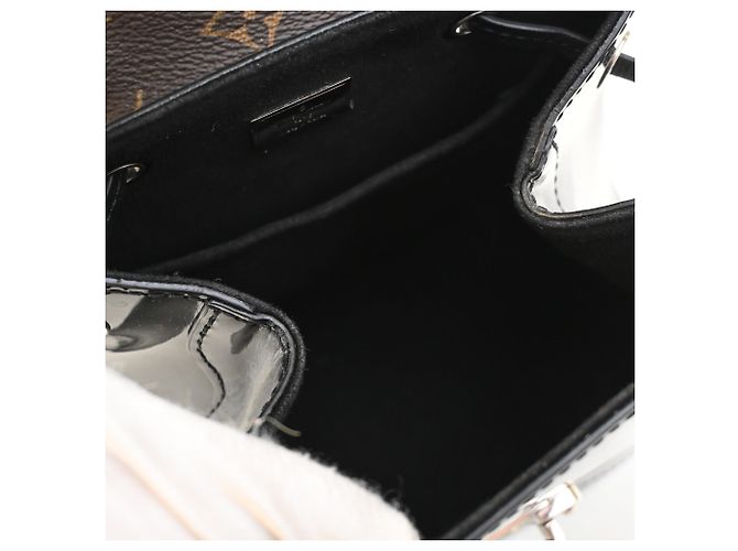 Louis Vuitton Black Monogram Vernis Hot Springs Preto - vista 4