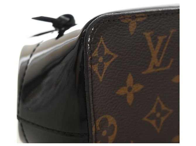 Louis Vuitton Black Monogram Vernis Hot Springs Preto - vista 9