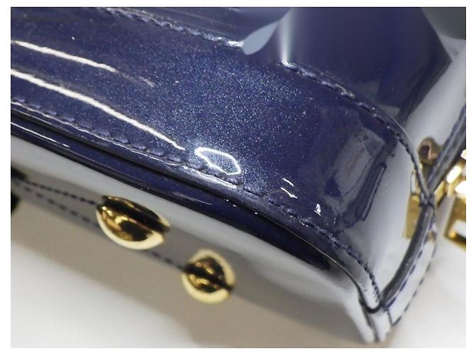 Louis Vuitton Alma BB Borsa in pelle verniciata blu navy e monogram Blu scuro - vista 6
