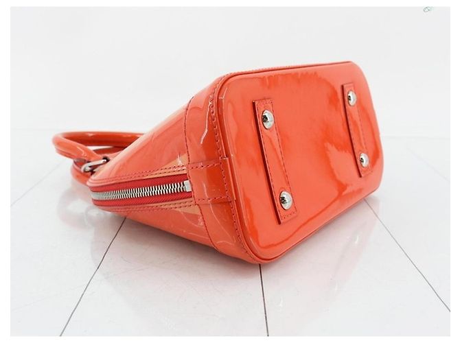 Louis Vuitton Alma BB Monogram Vernis Righe Arancioni Arancione - vista 2