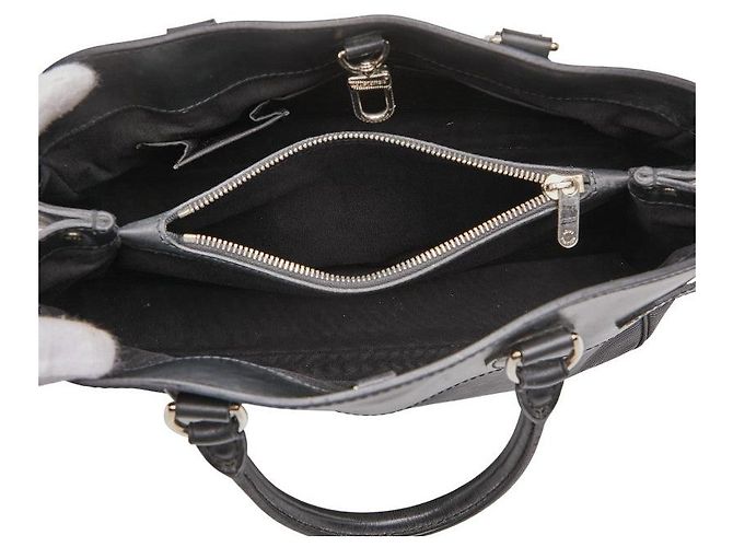 Louis Vuitton Epi Passy PM Negro - vista 9