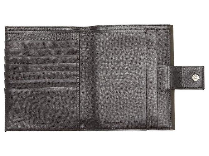 Prada Bi-fold Geldbörse mit Dreiecks-Logo-Plakette Grün - Ansicht 8