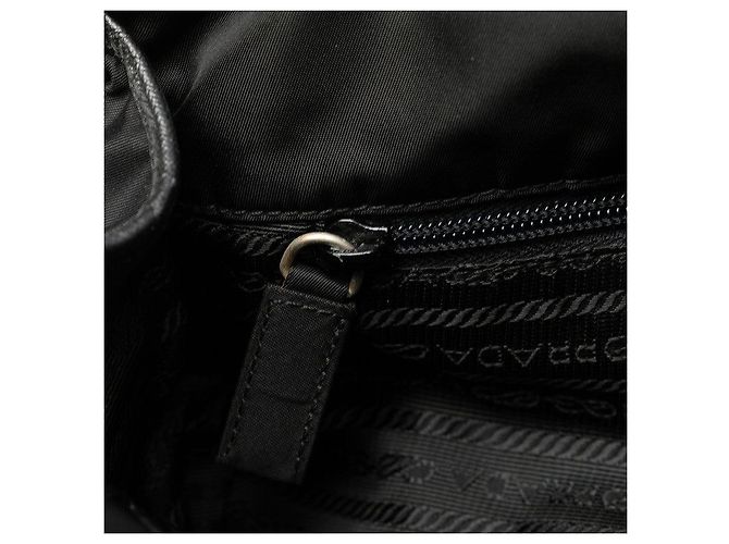 Sac messager Prada avec plaque logo triangle Noir - vue 6