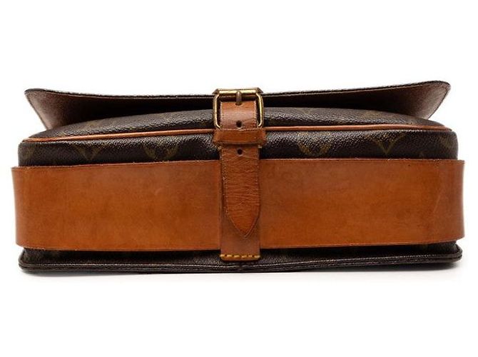 Louis Vuitton Monogram Cartesier GM Crossbody Marrone - vista 3