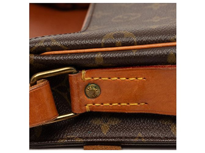 Louis Vuitton Monogram Cartesier GM Crossbody Marrone - vista 4
