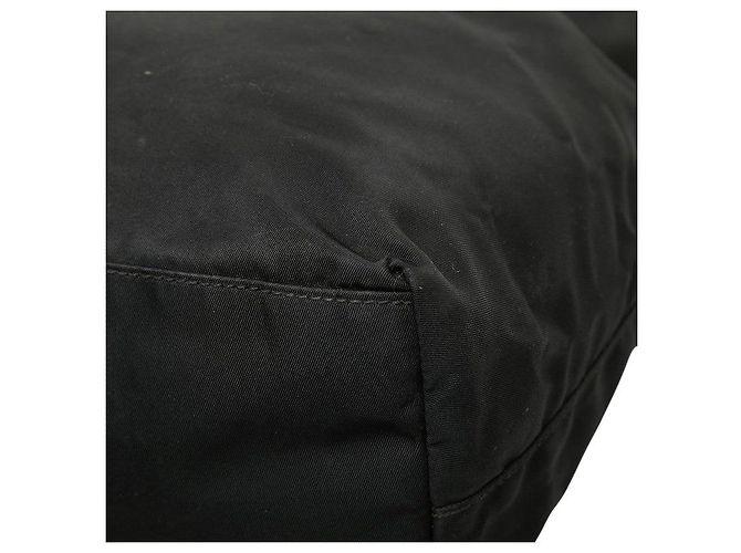 Prada Handtasche mit Dreiecks-Logo-Plakette Schwarz - Ansicht 6
