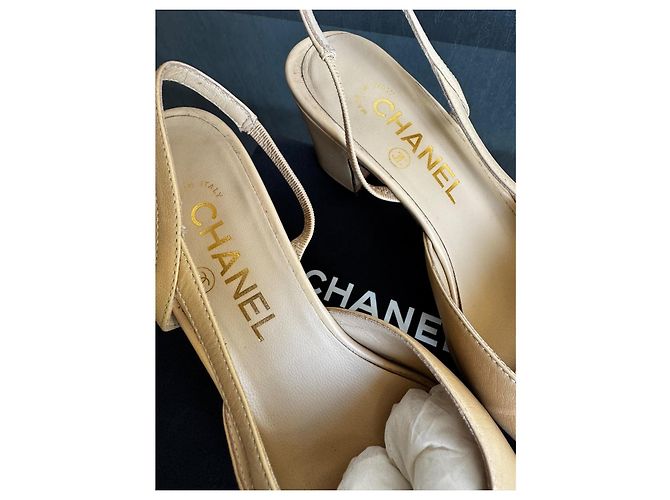 Chanel Two-Tone Slingback Pumps Schwarz Beige - Ansicht 5