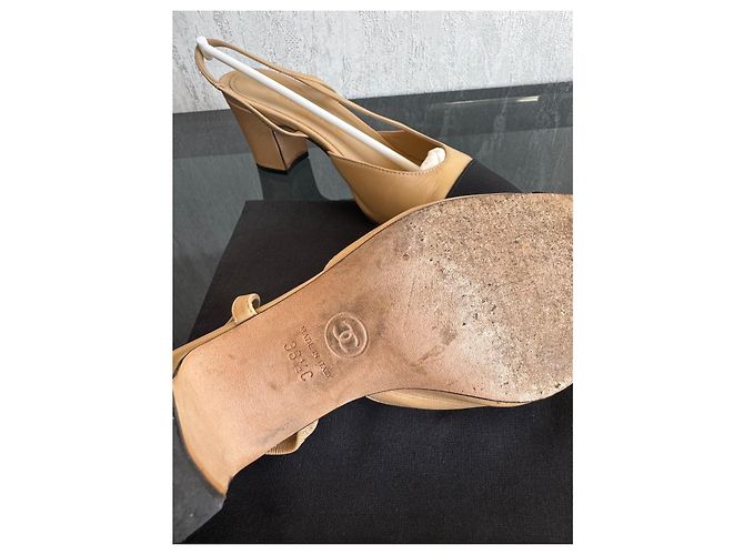 Chanel Two-Tone Slingback Pumps Schwarz Beige - Ansicht 6