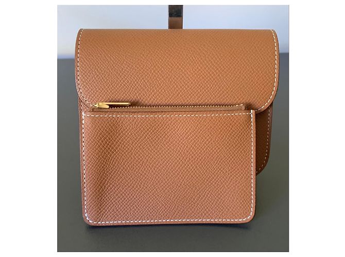 Hermès Constance Slim Wallet in Gold Epsom Brown - view 5
