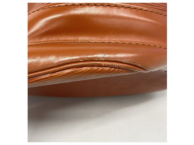 Borsa a tracolla Louis Vuitton Epi Noe Marrone - vista 7