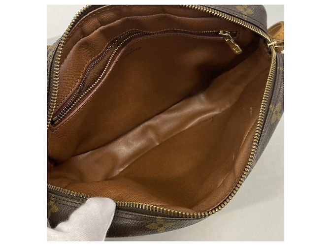 Borsa a tracolla Louis Vuitton Monogram Jeune Fille MM Marrone - vista 4