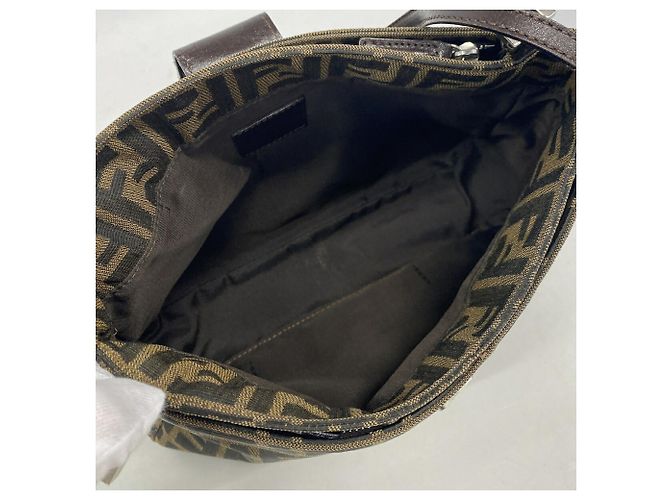 Borsa a tracolla Fendi Zucca in nylon e canvas Marrone - vista 4