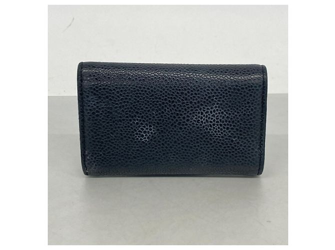 Porta-chaves Chanel em couro de bezerro grão preto - vista 8