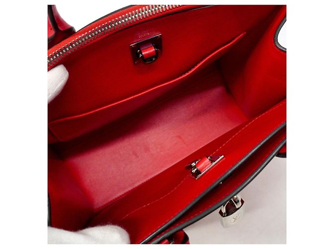 Borsa Louis Vuitton City Steamer PM Rosso - vista 4