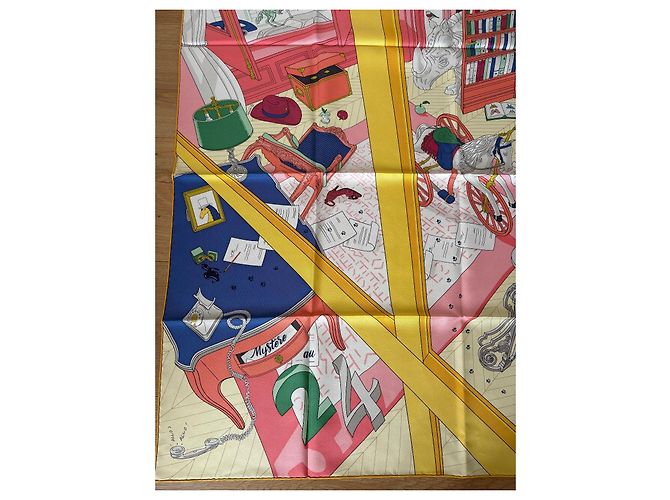 Lenço de seda Hermès "Mystère au 24" de Jonathan Burton Marrom Rosa Branco Vermelho Azul Verde Cinza Amarelo - vista 2