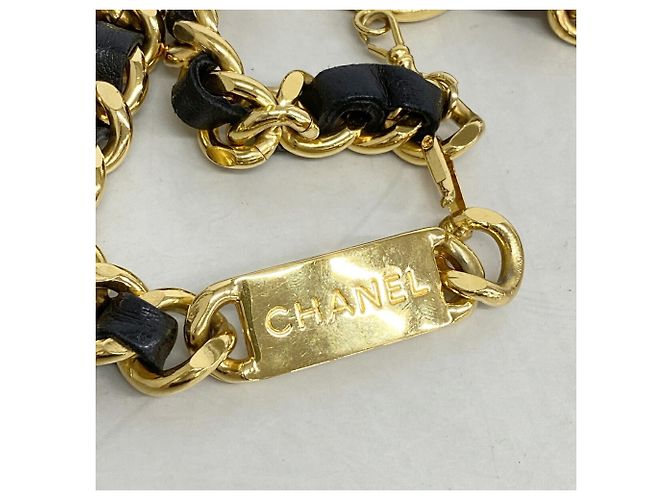 Chanel Gürtel mit schwarzer Metallkette - Ansicht 4