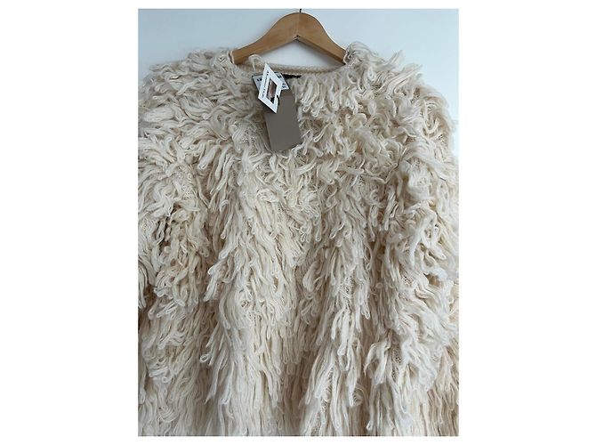 Massimo Dutti Pull Bouclé en Alpaga Couleur Crème Écru - vue 13