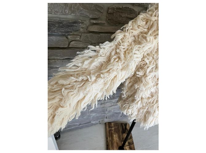 Massimo Dutti Pull Bouclé en Alpaga Couleur Crème Écru - vue 4