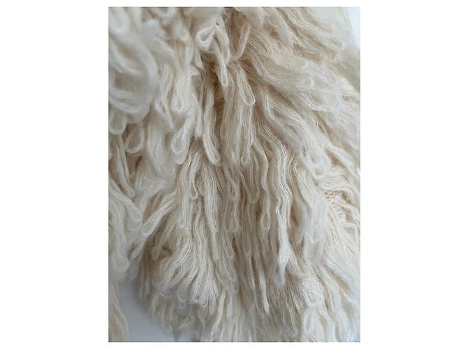 Massimo Dutti Pull Bouclé en Alpaga Couleur Crème Écru - vue 6