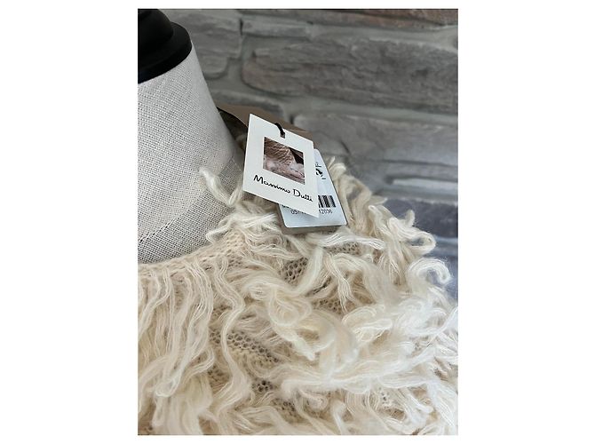 Massimo Dutti Pull Bouclé en Alpaga Couleur Crème Écru - vue 7