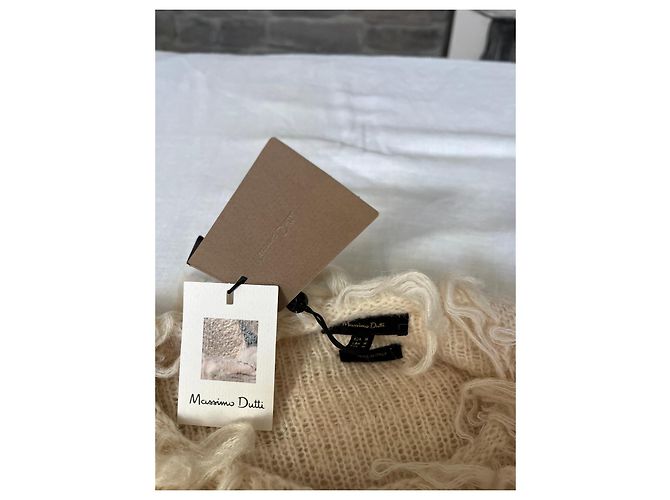 Massimo Dutti Pull Bouclé en Alpaga Couleur Crème Écru - vue 9
