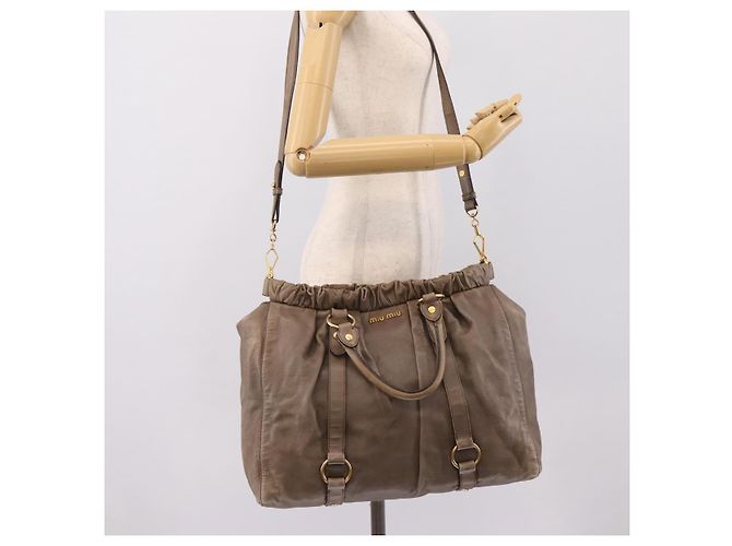 Borsa Tote Miu Miu Vitter Lux 2way Beige Gold Auth 204047A D'oro - vista 28