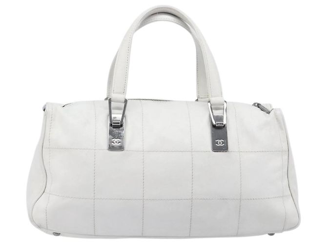 Borsa Boston CHANEL Choco Bar in pelle bianca e argento CC Auth 203440V Bianco - vista 2