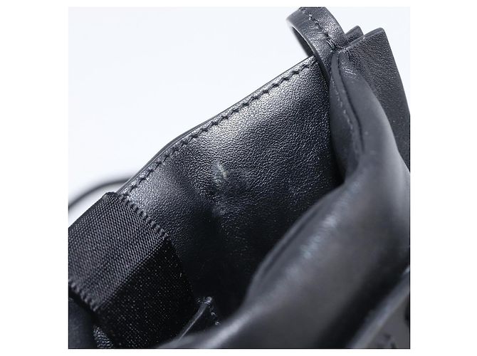 Salvatore Ferragamo Vala Shoulder Pouch Leather Black Auth 202598V Nero - vista 10