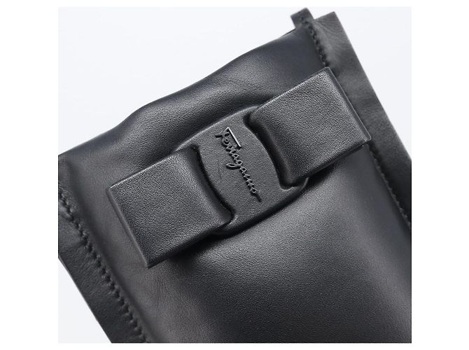 Salvatore Ferragamo Vala Shoulder Pouch Leather Black Auth 202598V Nero - vista 19