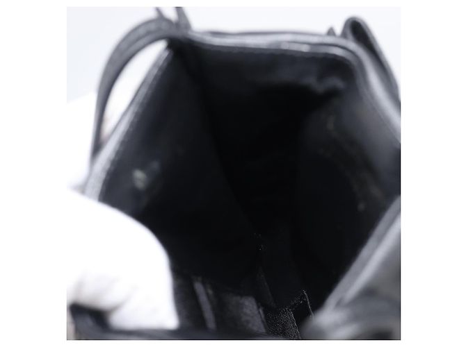 Salvatore Ferragamo Vala Shoulder Pouch Leather Black Auth 202598V Nero - vista 20