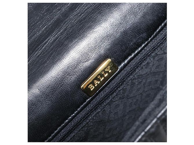 Bolsa de Ombro BALLY em Couro Preto e Dourado Auth BA15556 - vista 18