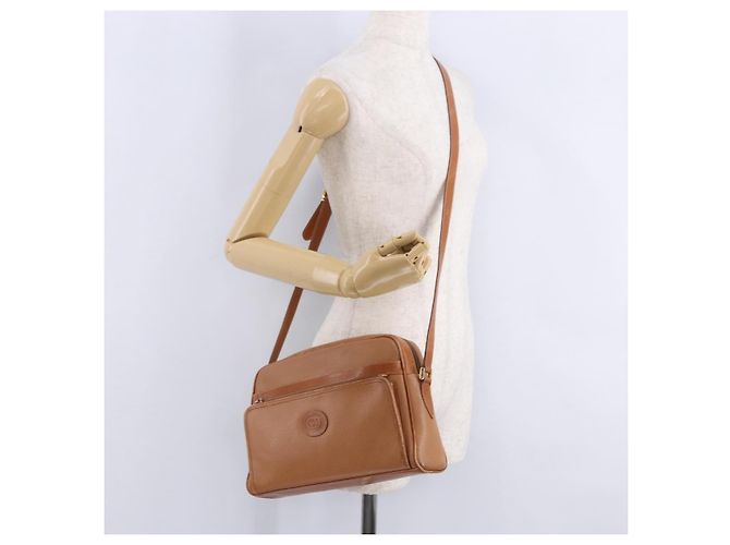 Borsa a tracolla GUCCI in pelle beige tono oro 001 22 1053 Auth ka6226 - vista 37