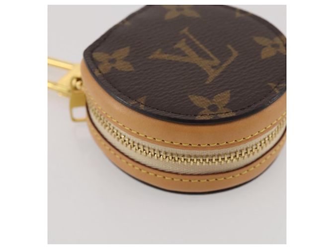 LOUIS VUITTON Monogram Etui Earphone Case GI0495 LV Auth 204778M Monogramma - vista 14