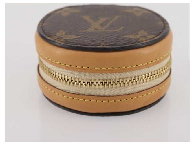 LOUIS VUITTON Monogram Etui Earphone Case GI0495 LV Auth 204778M Monogramma - vista 5
