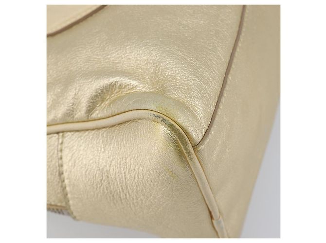 Miu Miu Handtasche aus Leder Gold authentisch 204426 Golden - Ansicht 17