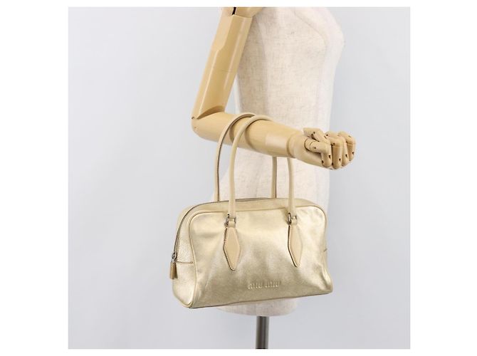 Miu Miu Handtasche aus Leder Gold authentisch 204426 Golden - Ansicht 28