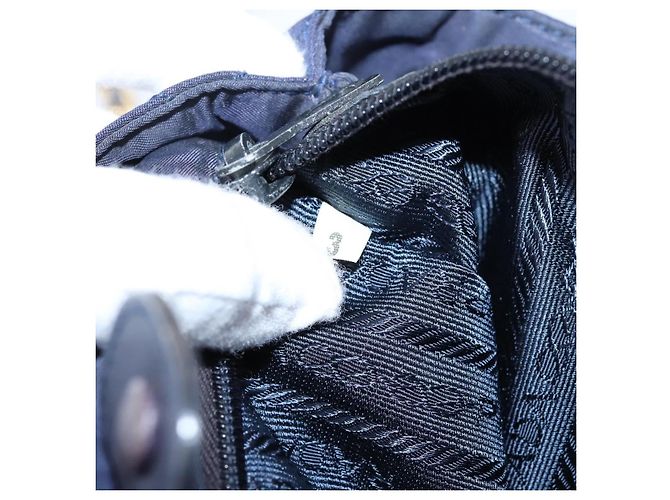 Bolsa de Ombro com Corrente PRADA Nylon Navy Gold Auth 203877 Dourado Azul marinho - vista 12