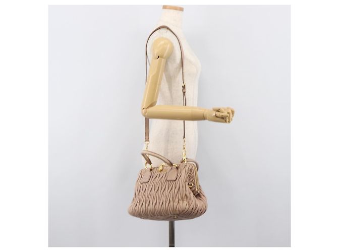 Borsa a mano Miu Miu Matelassé in pelle 2way Beige Tono Oro Auth 167614M - vista 34