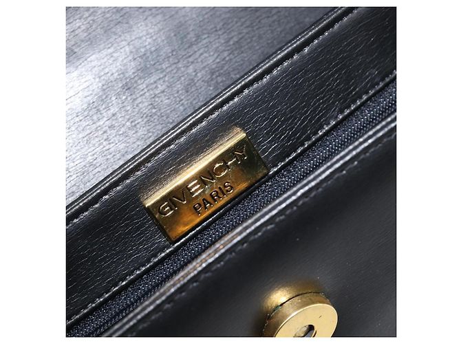 GIVENCHY Handtasche aus Leder Schwarz Gold Auth 205123 Golden - Ansicht 22