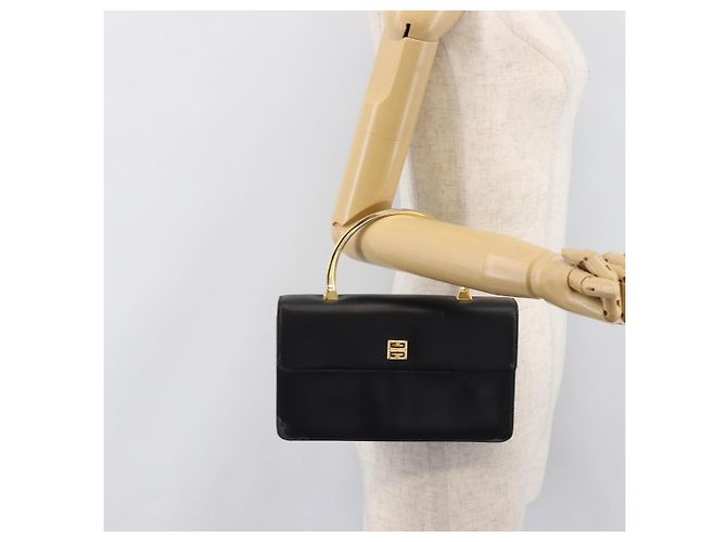 GIVENCHY Handtasche aus Leder Schwarz Gold Auth 205123 Golden - Ansicht 27
