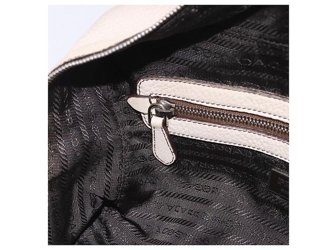 PRADA Handtasche aus Leder weiß silber Auth 204740A - Ansicht 27