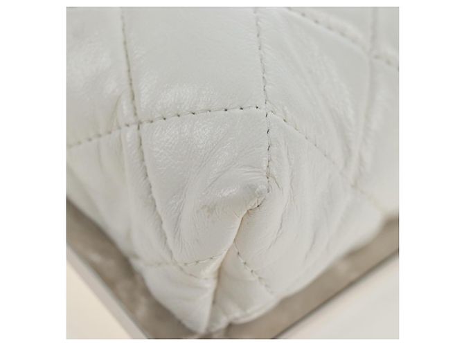 Borsa a tracolla CHANEL Matelasse con catena in pelle d'agnello bianca argento CC Auth 200768M Bianco - vista 15