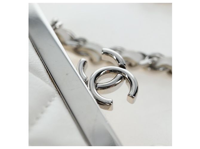 Borsa a tracolla CHANEL Matelasse con catena in pelle d'agnello bianca argento CC Auth 200768M Bianco - vista 20