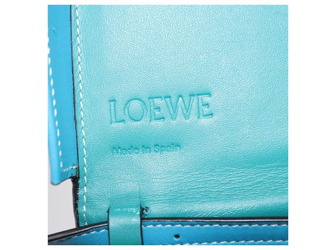 Borsa a tracolla LOEWE Heel Pouch in pelle Verde Smeraldo Auth ka6187V - vista 21