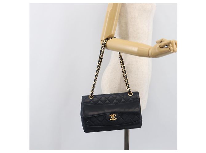 Borsa a tracolla CHANEL Matelasse con catena in pelle d'agnello Navy Gold CC Auth 204122V D'oro Blu navy - vista 25
