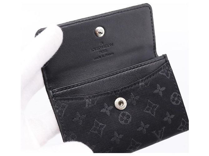 LOUIS VUITTON Monogram Satin Porte MonnaieSatin Card Case M92137 LV Auth 201535M Black - view 8