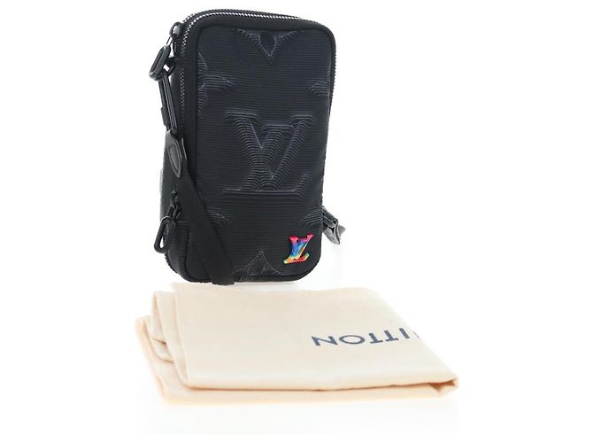 LOUIS VUITTON 3D monogram Double Phone Pouch Black M80141 LV Auth 203158M Negro - vista 12