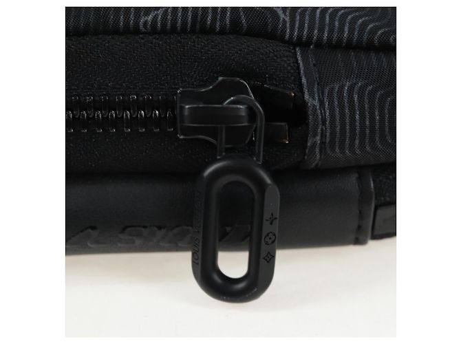 LOUIS VUITTON 3D monogram Double Phone Pouch Black M80141 LV Auth 203158M Negro - vista 23